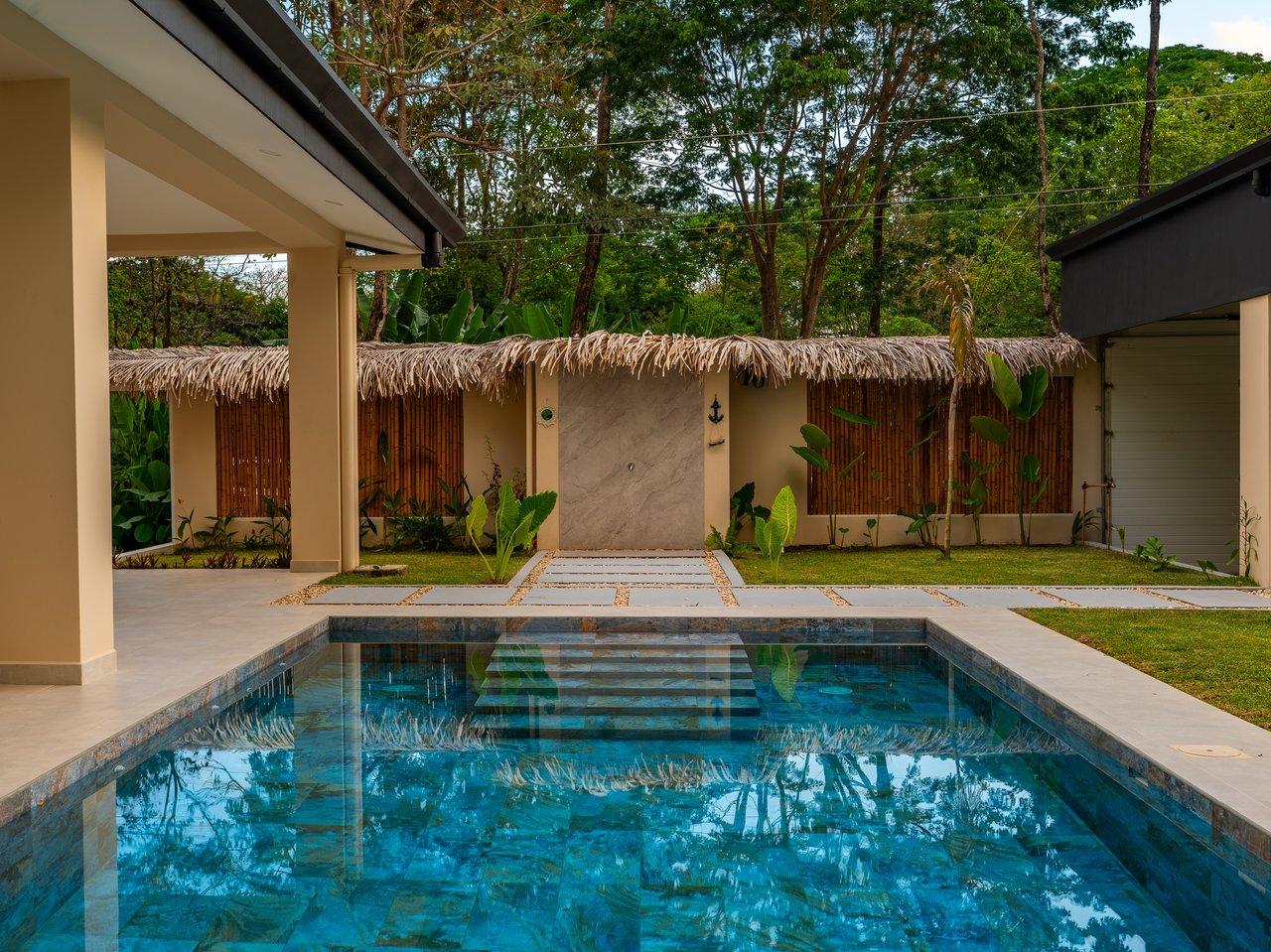 Refined Tropical Home in Uvita, Costa Rica | Walk to Beach & Parque Nacional Marino Ballena