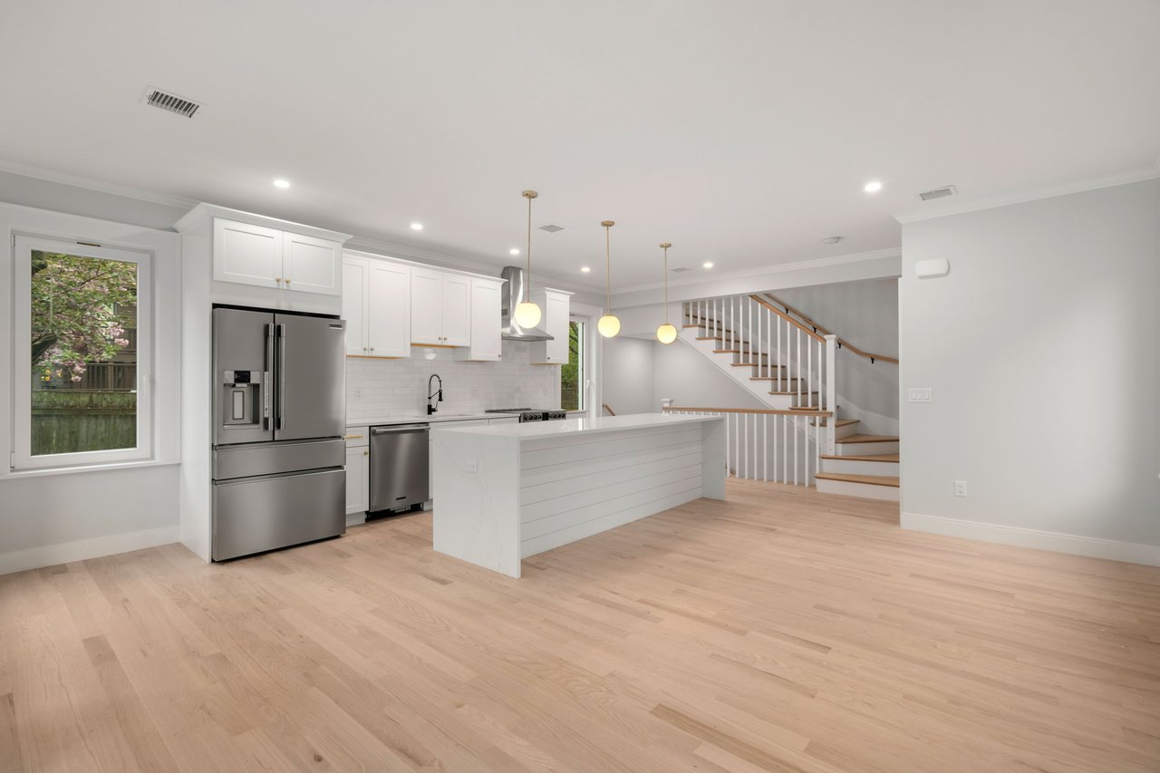 199-201 Copeland St. # 2