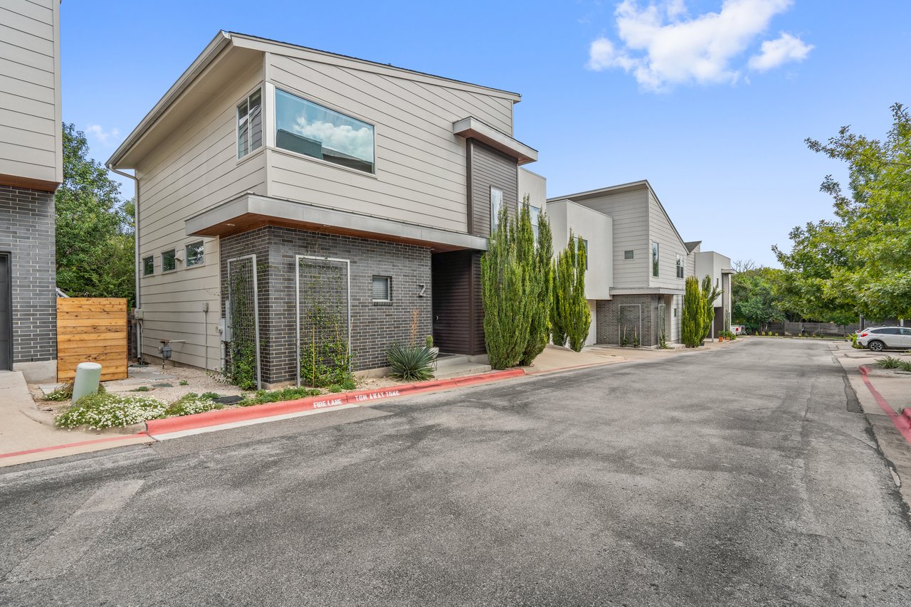 2105 Goodrich Ave #2
