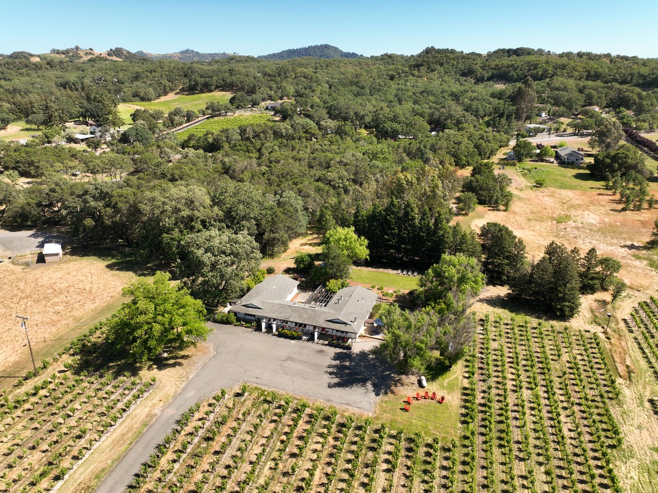 725 Lytton Station