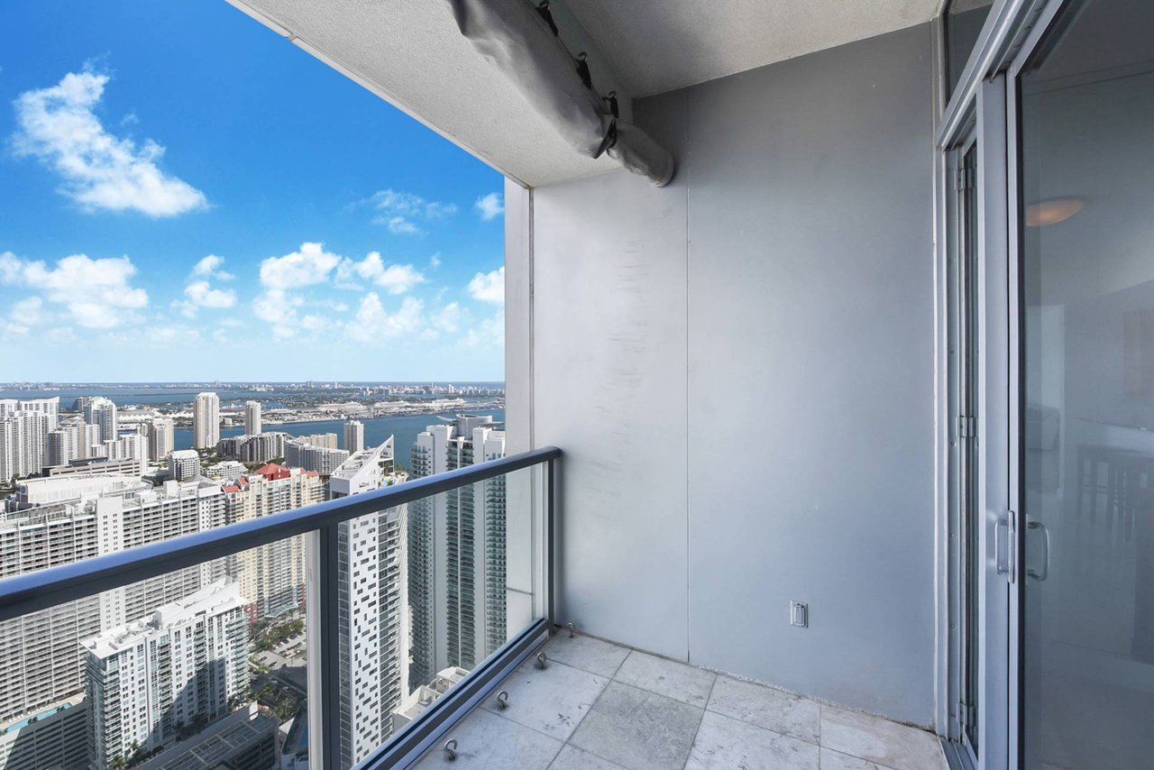 1425 Brickell Ave # 58C