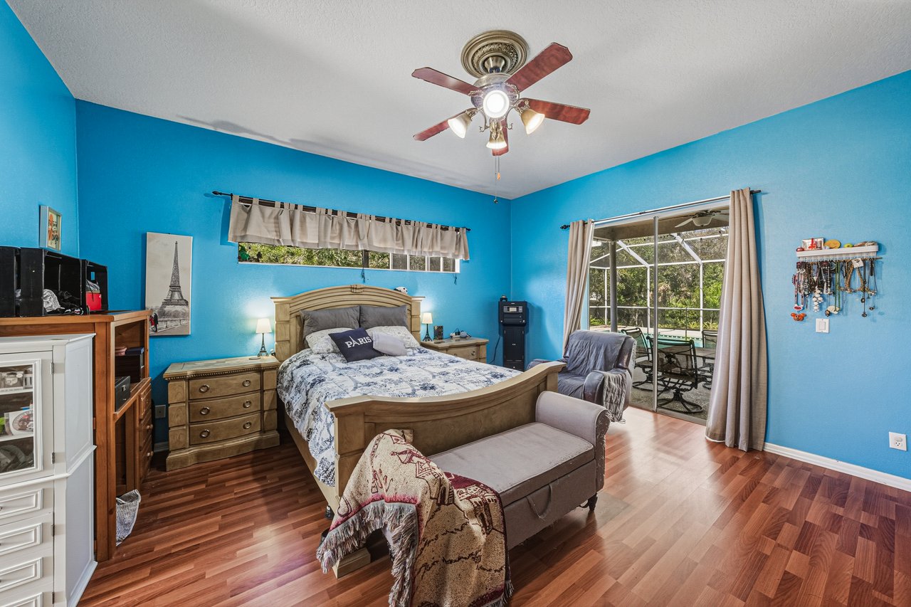 3926 Meadowlark Court