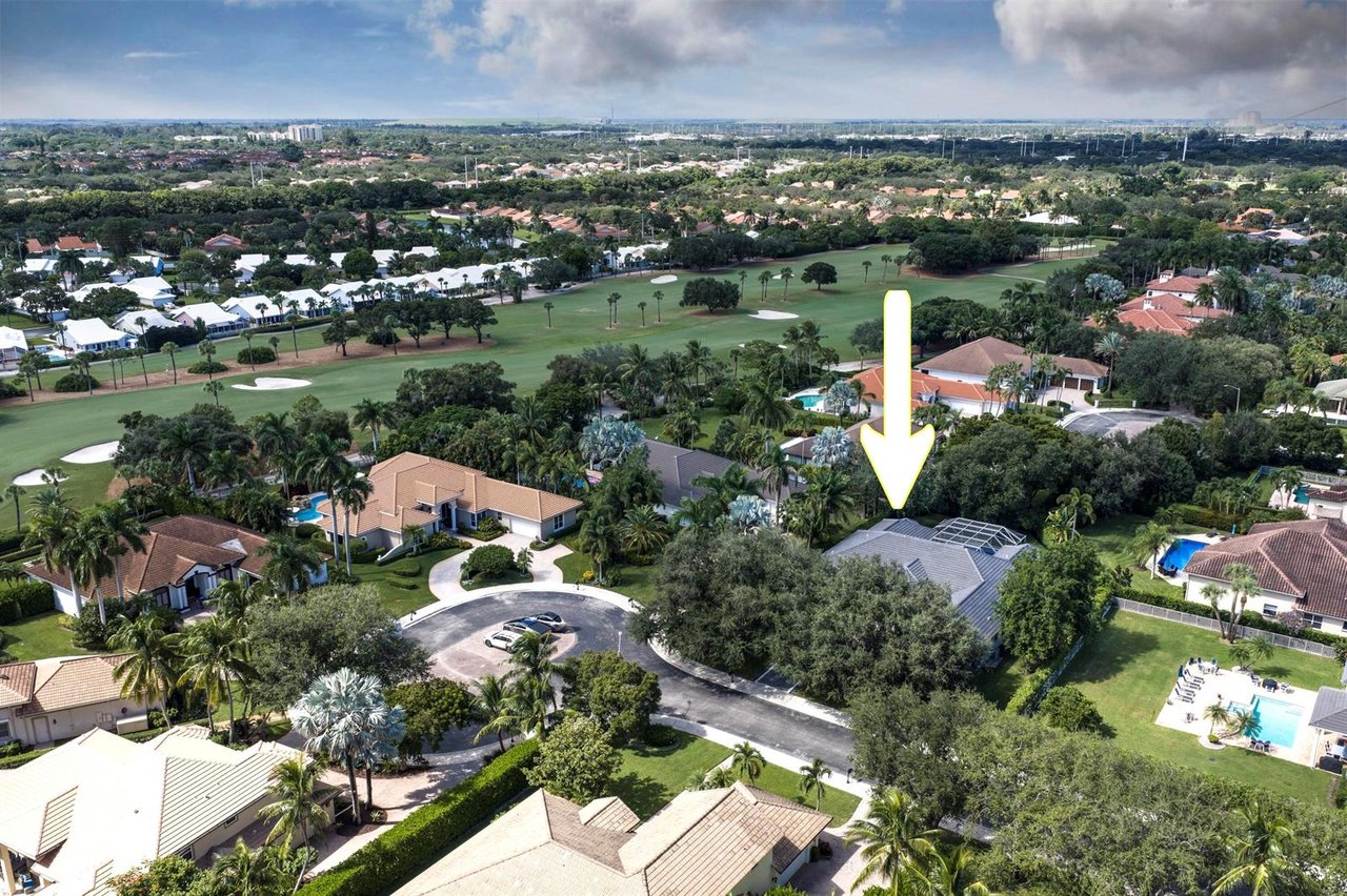 2557 Seminole Circle