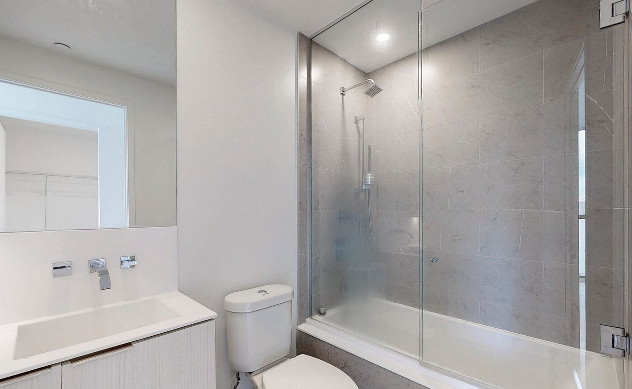 16 Bonnycastle Street Unit: 4202 