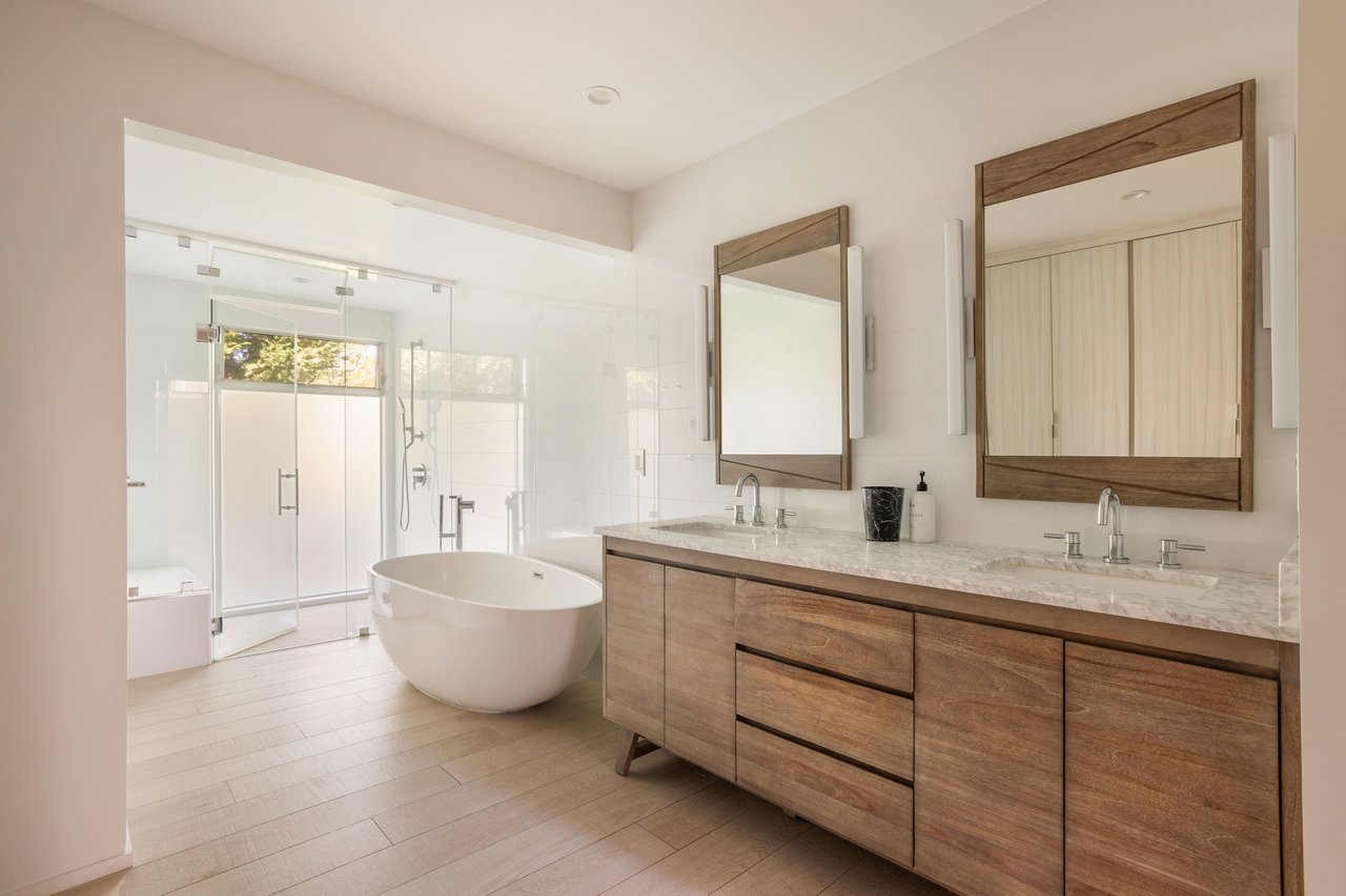 279 Mabery Rd, Santa Monica