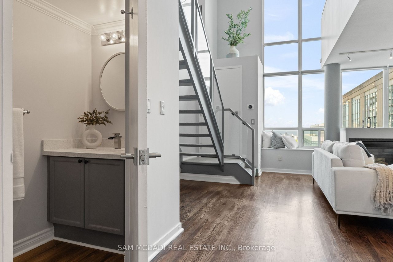 DREAMY TWO-STOREY PENTHOUSE