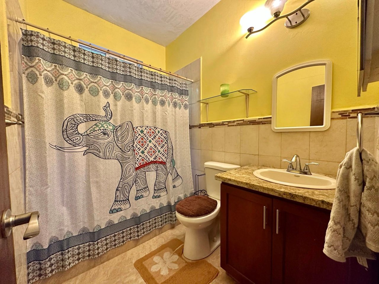 1047 Carrot Bay 3 Bedroom Apartment