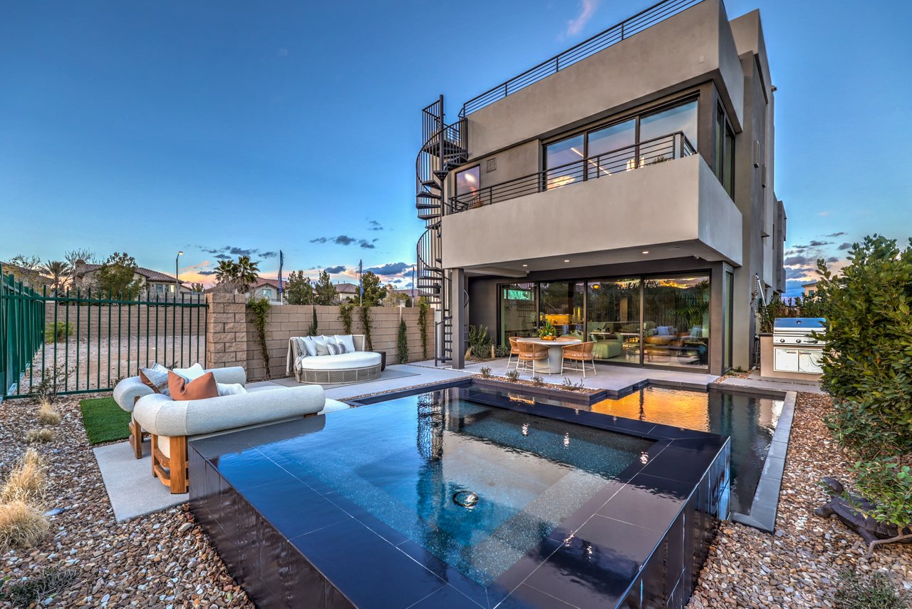 4077 Heron Fairway Dr