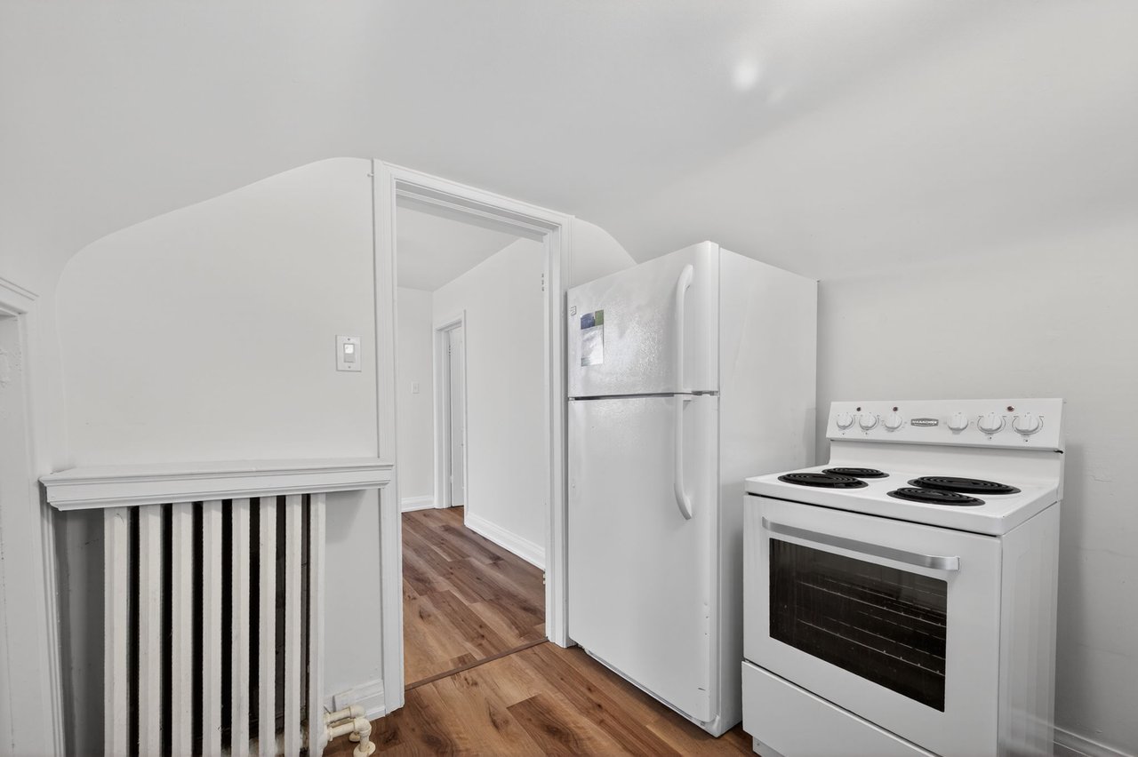 Beautifully Renovated Upper-Unit