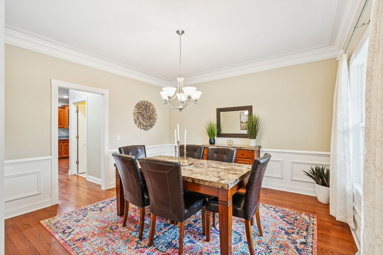 5516 Crescent View Dr