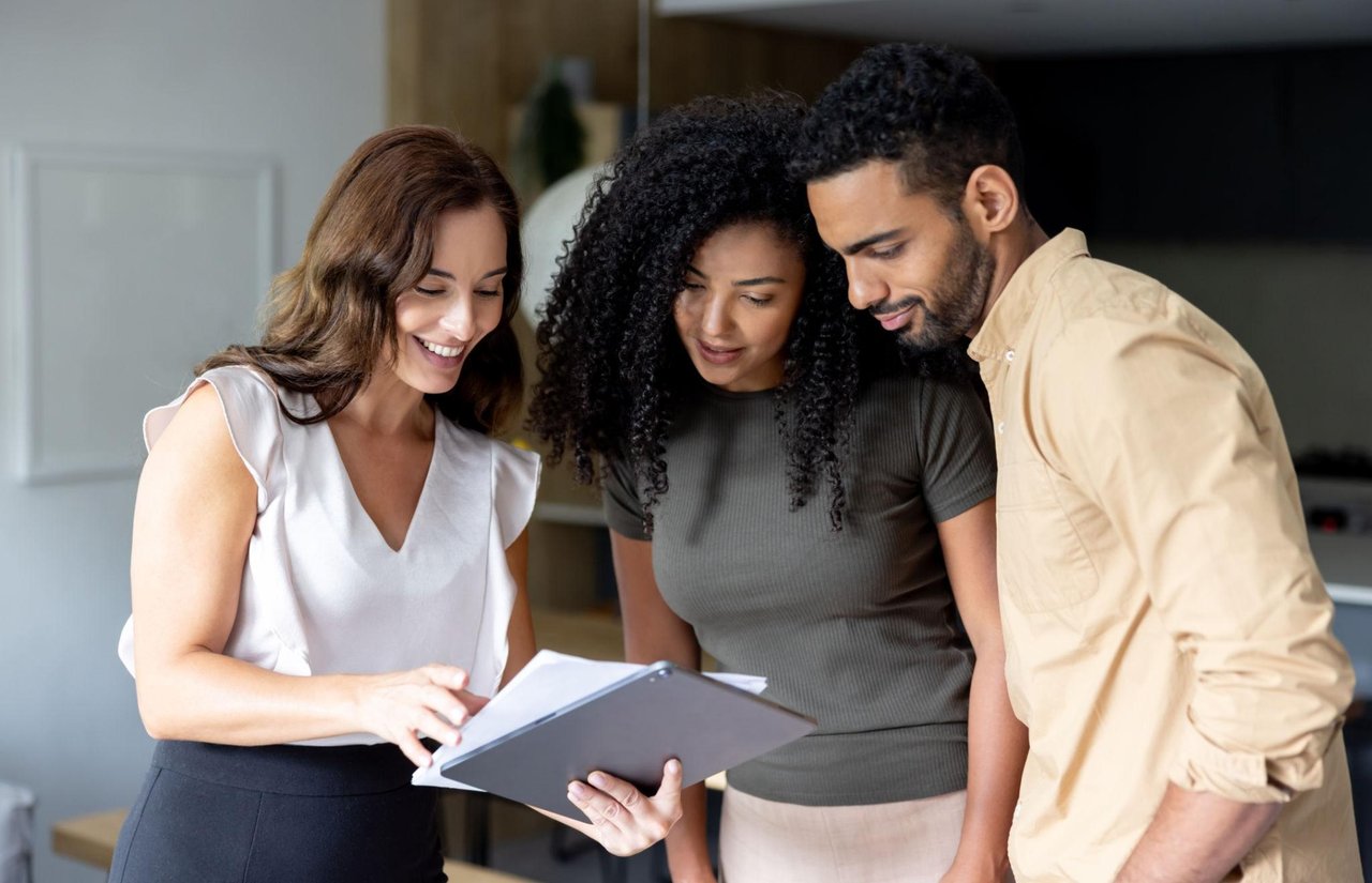 🏡 What Sellers Are Really Thinking When They Review Your Offer in Seattle