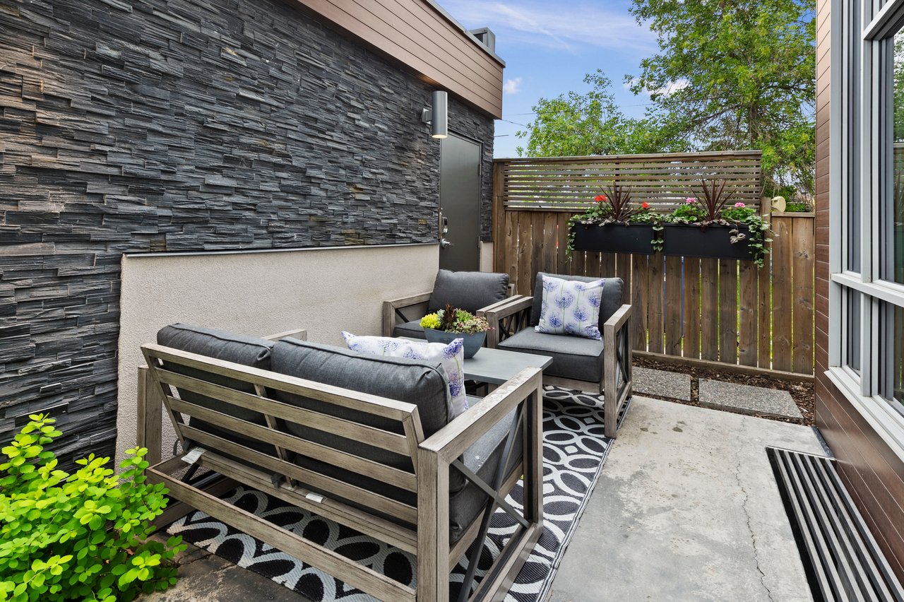 408 13 Street NW Unit: 3