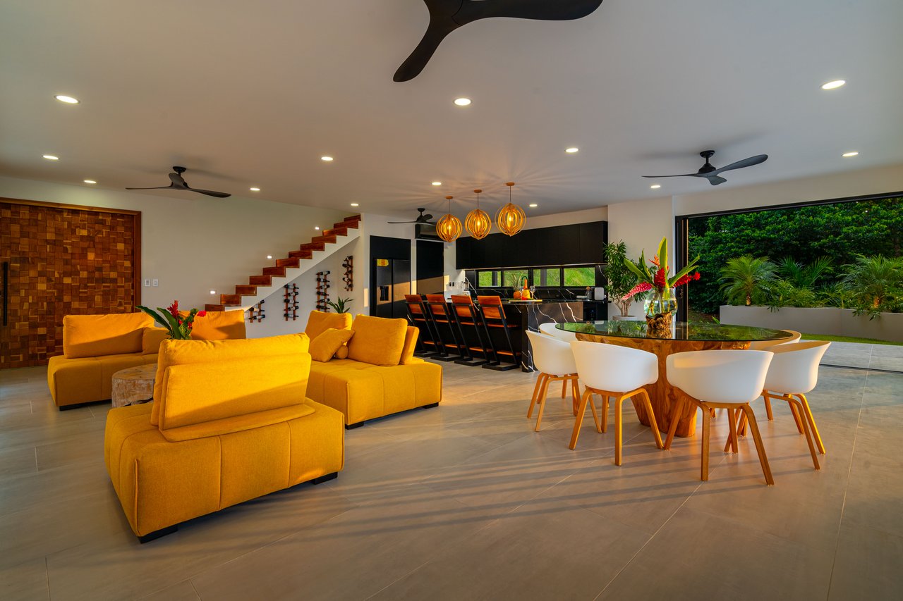 Luxury 4-Bed Home with Ocean & Jungle Views in Ojochal