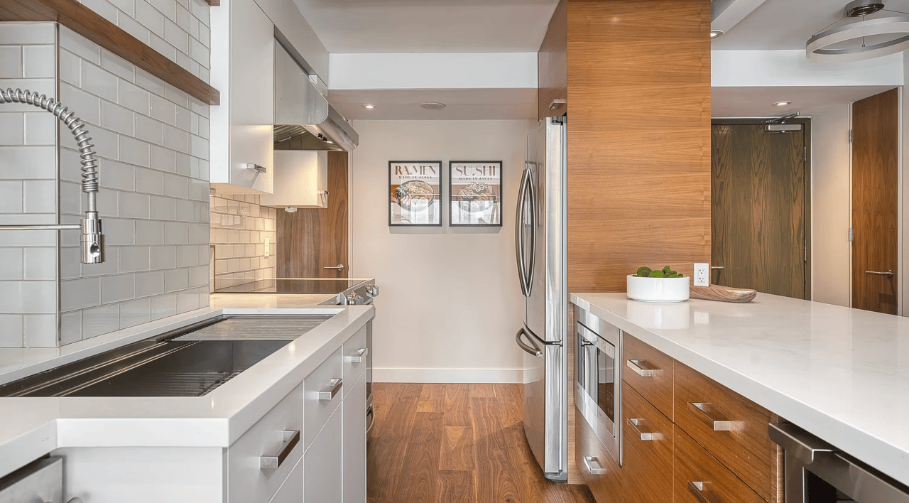 50 Lombard St #2104