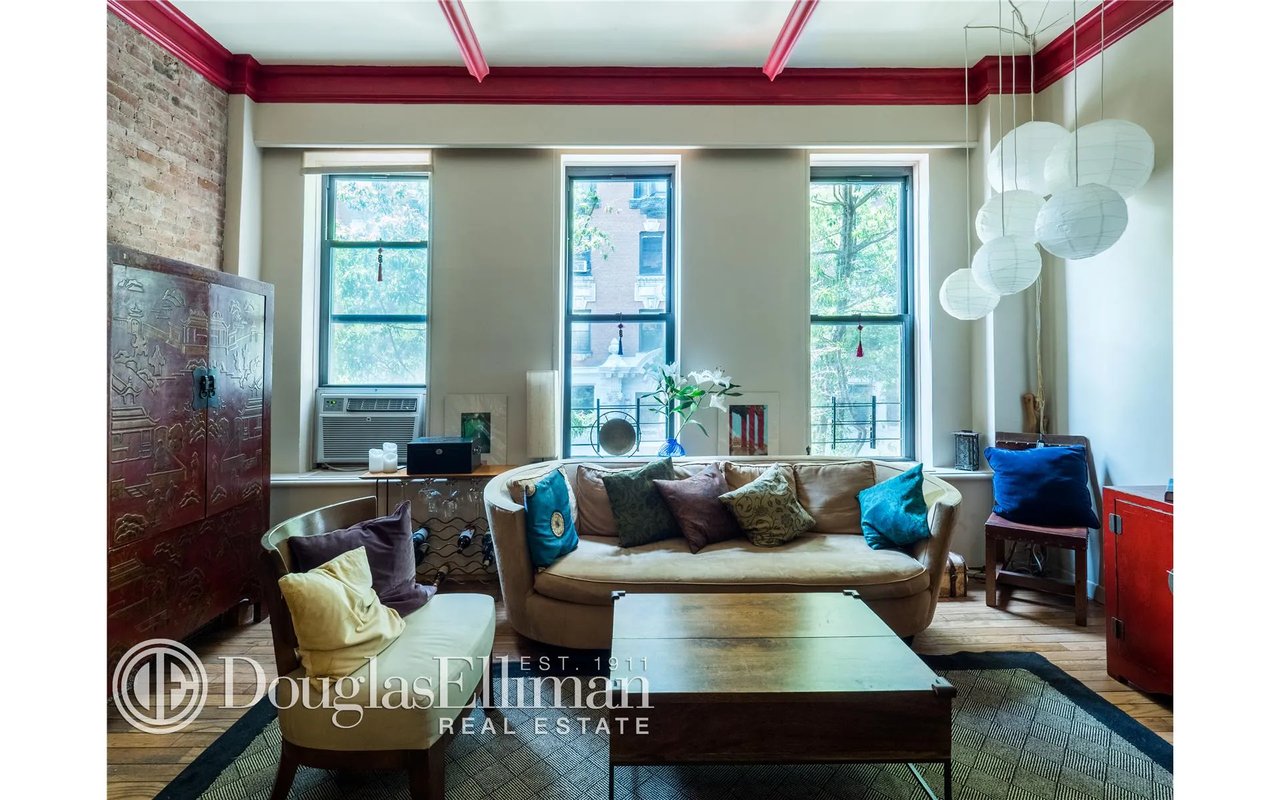 105 West 70th Street Unit: 3F