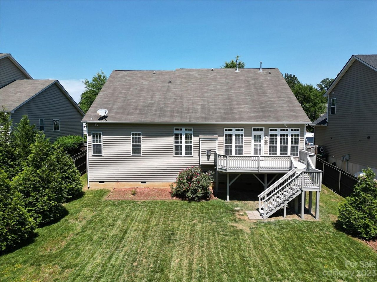1208 Rockwell View Rd