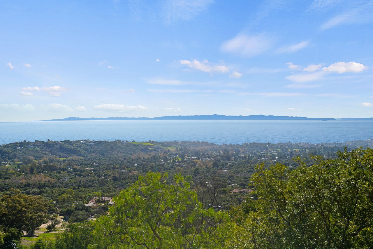 2330 Bella Vista Drive