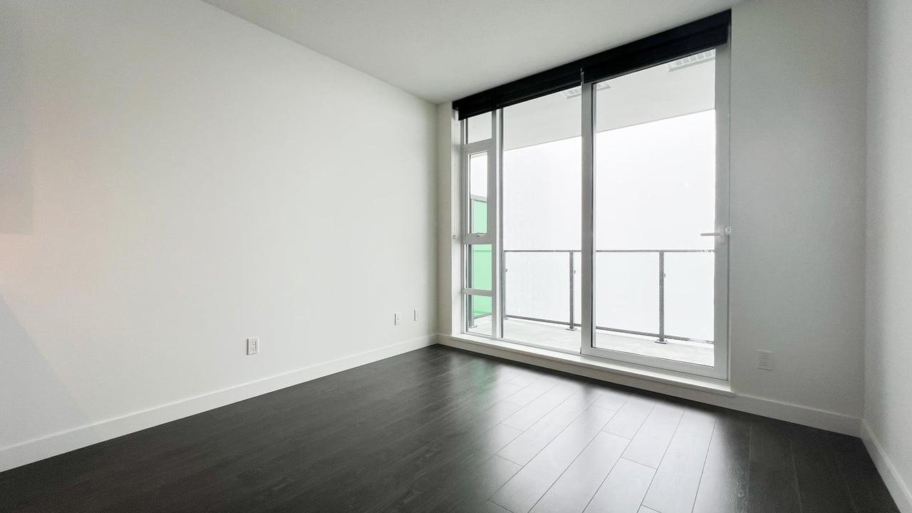 2701-9887 Whalley Blvd
