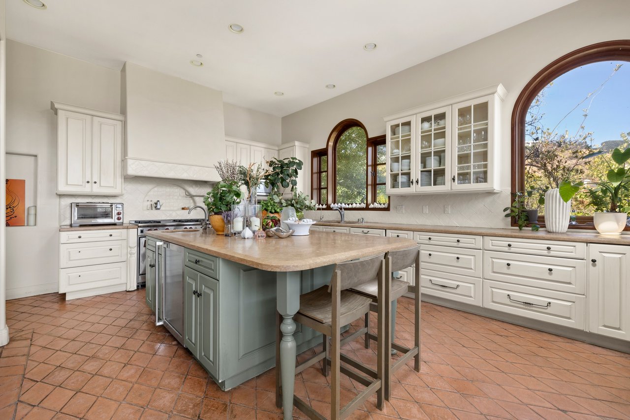 1214 Beverly View Dr