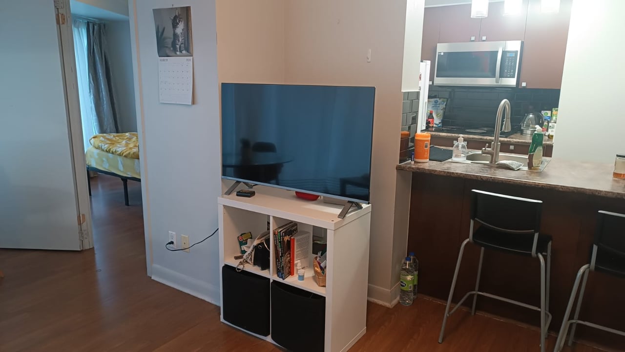 200 Victoria Street Unit: 1110