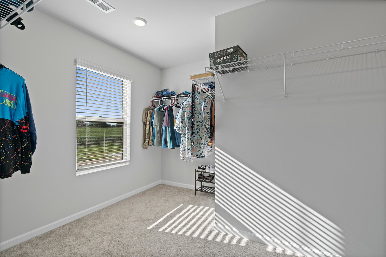 5 BEDROOMS! 3 BATHROOMS! ALMOST BRAND NEW!