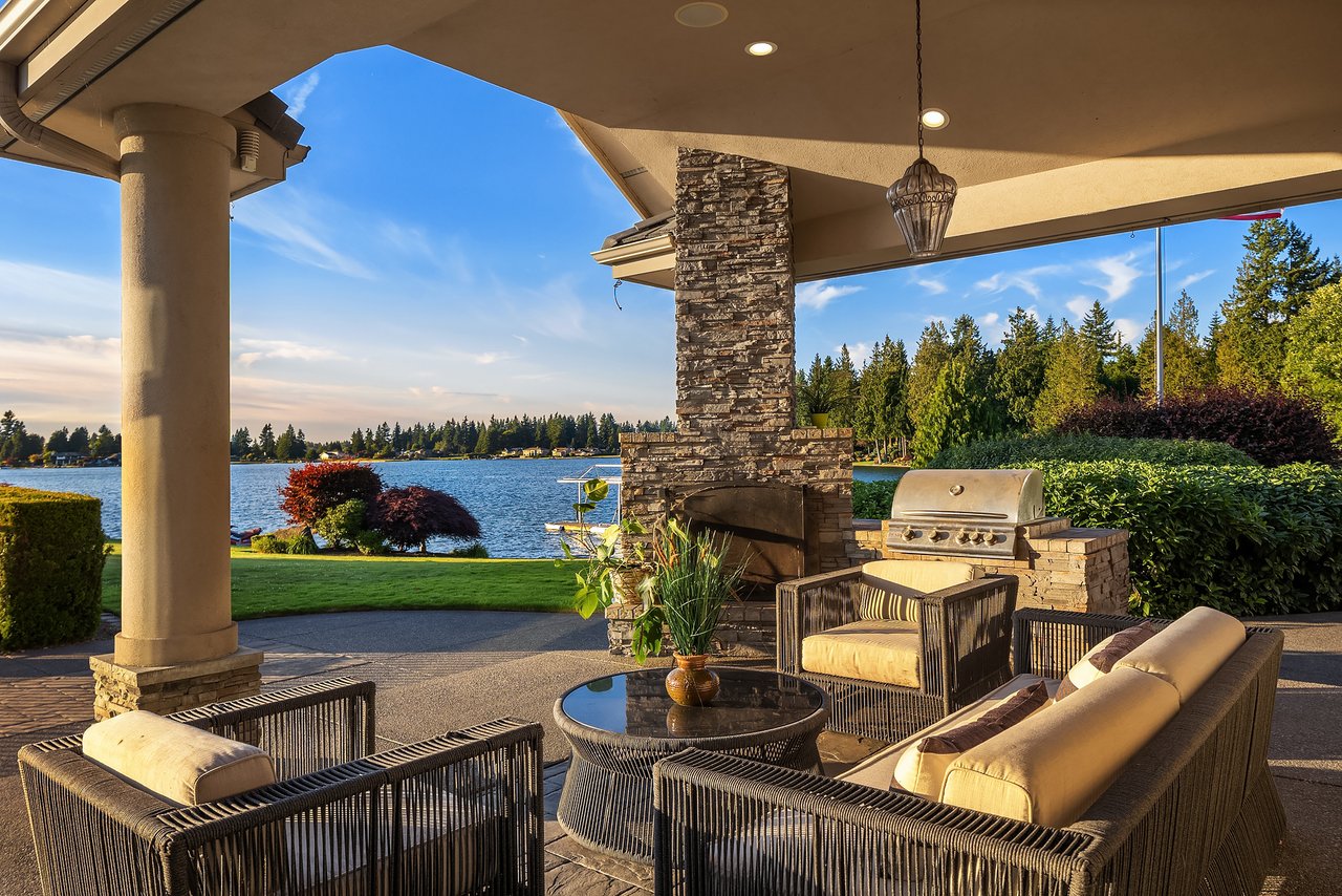 Legacy Snag Island Estate
