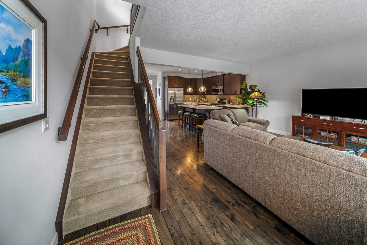 1 - 105 Rundle Drive 