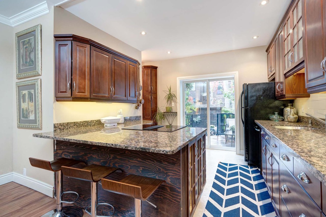 97 Bowmore Rd