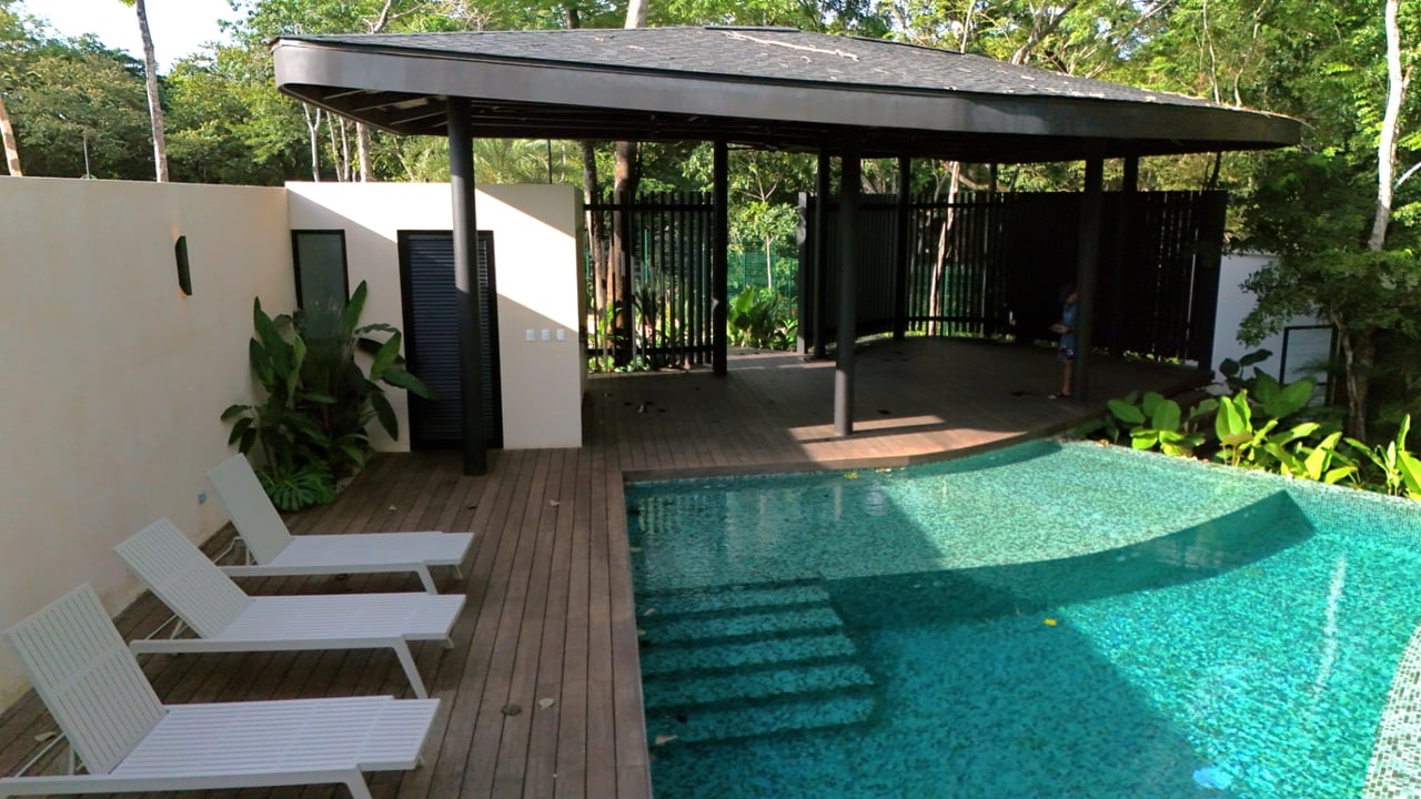 Gated Community Lots Walking Distance to Avellanas