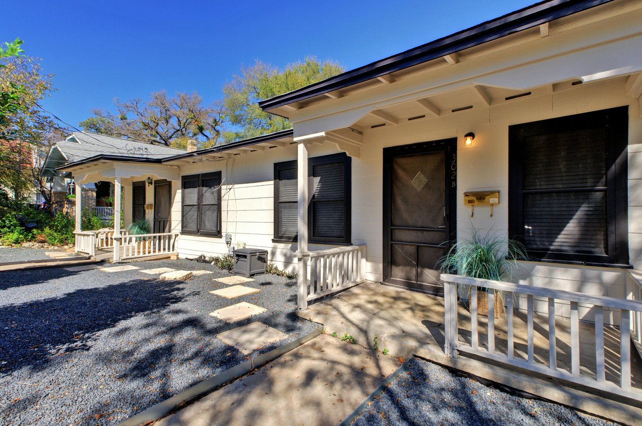 Room for Lease - 302 Moore Blvd Unit A