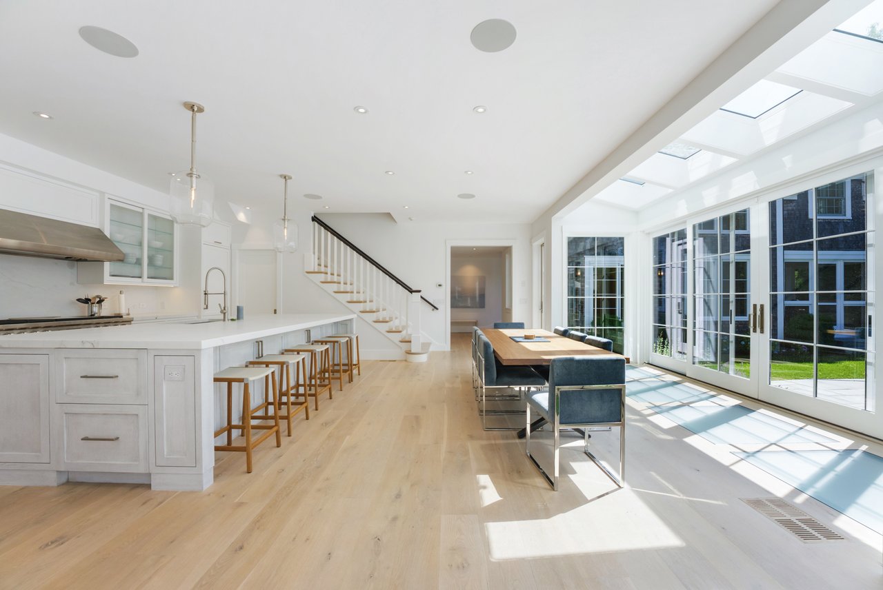 30 Pierce Ln