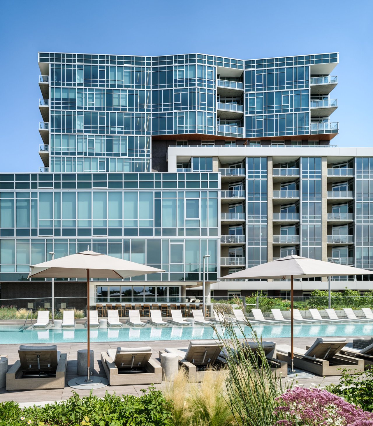 155 Steele Street Unit: 1212