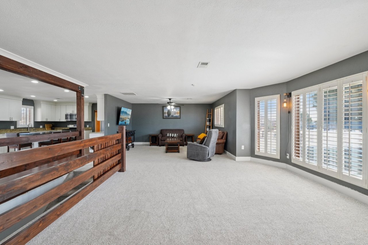 1003 W Camino Al Cielo Dr