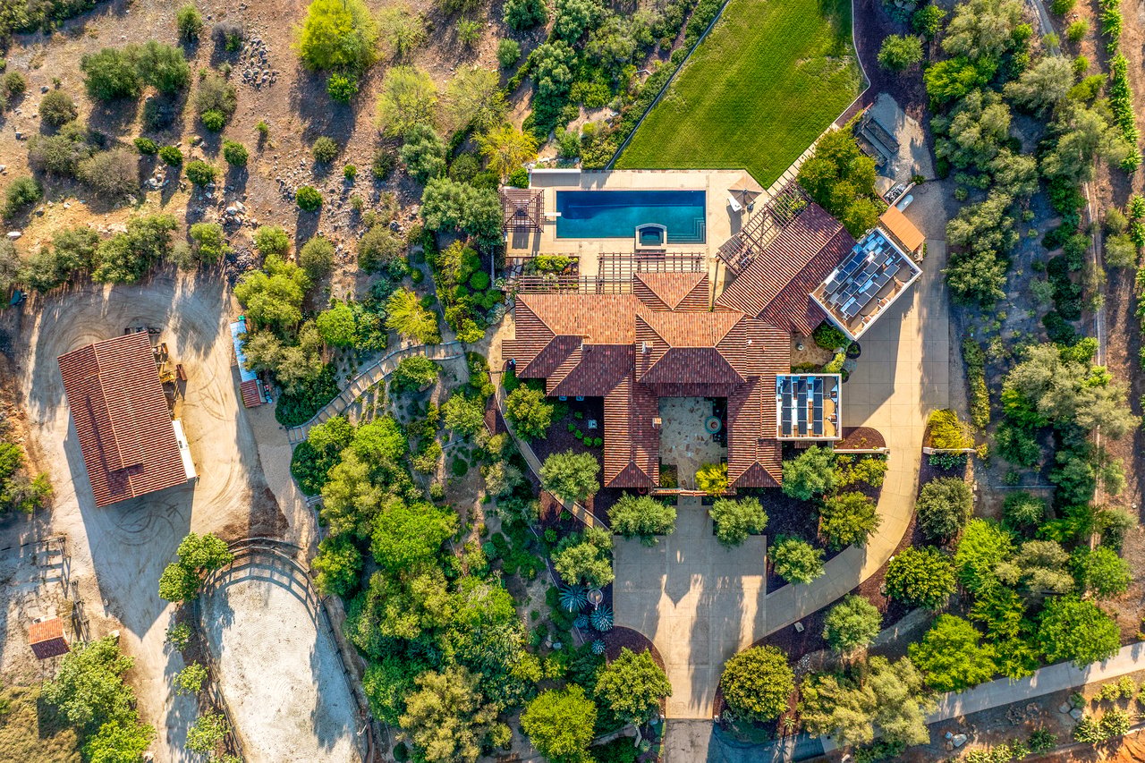 19300 Hombre Lane