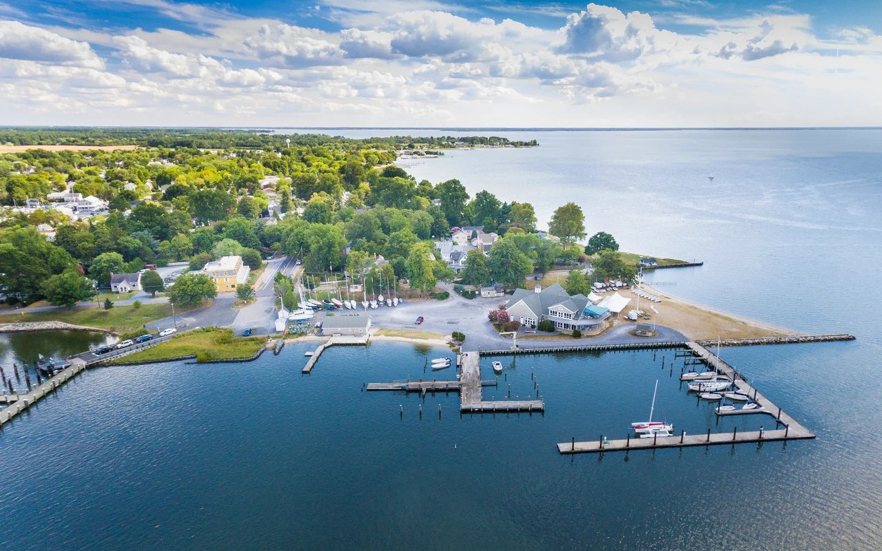 Oxford Place at Tampa Palms a Homes with No Pool Pool Type