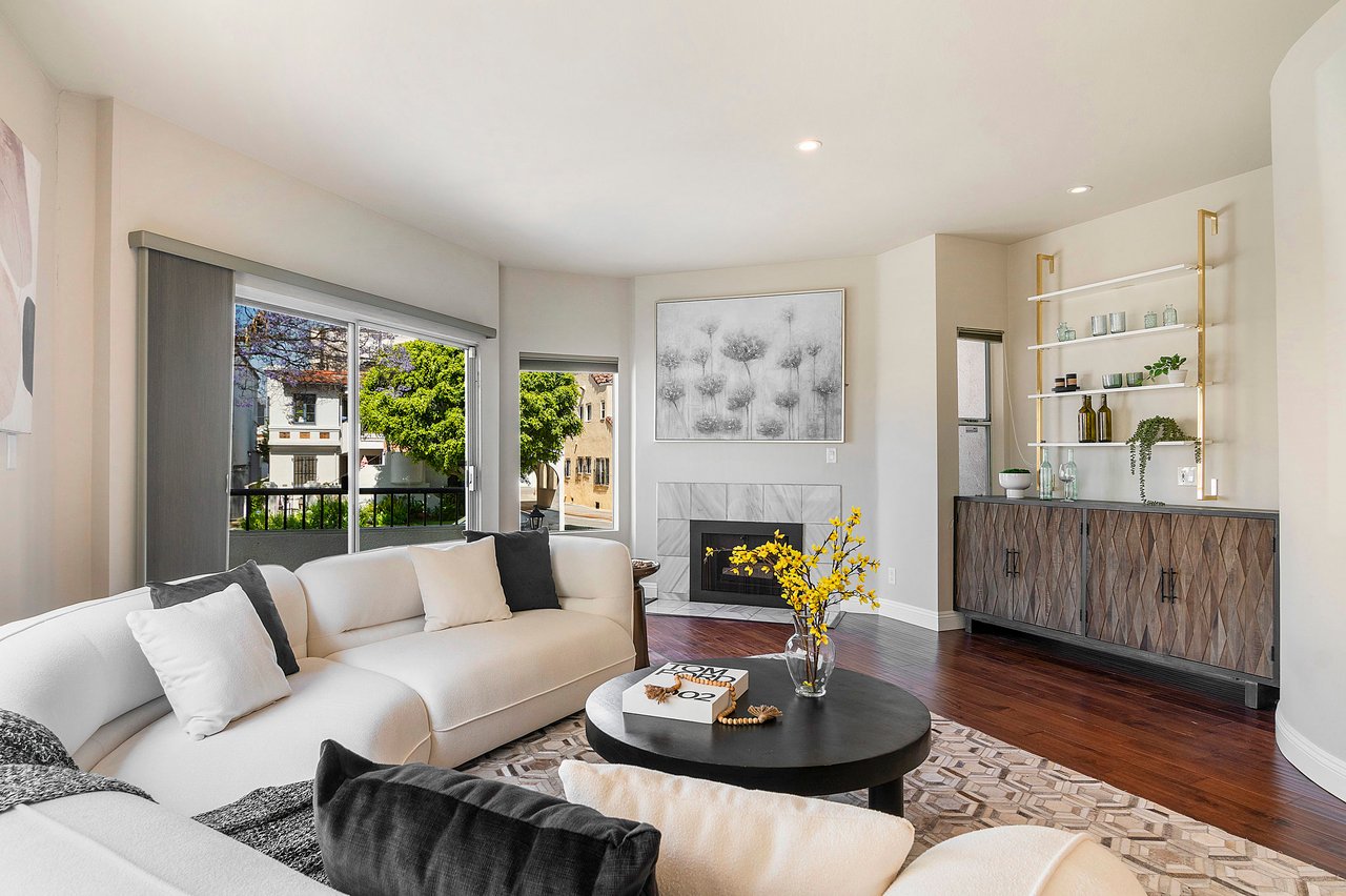 916 S. Shenandoah St. # 1