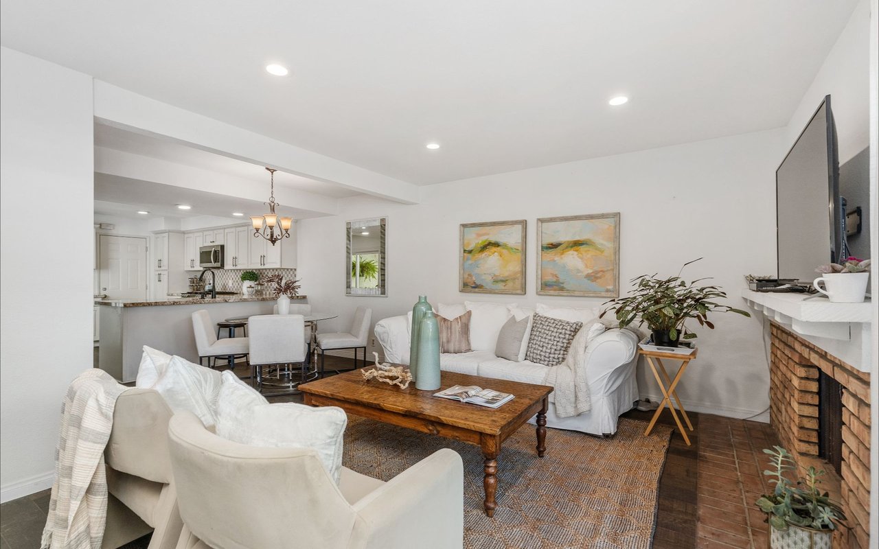 Beautifully Remodeled End-Unit Home for Sale in Tustin, CA — Upgrades, Privacy, and Top-Rated Schools
