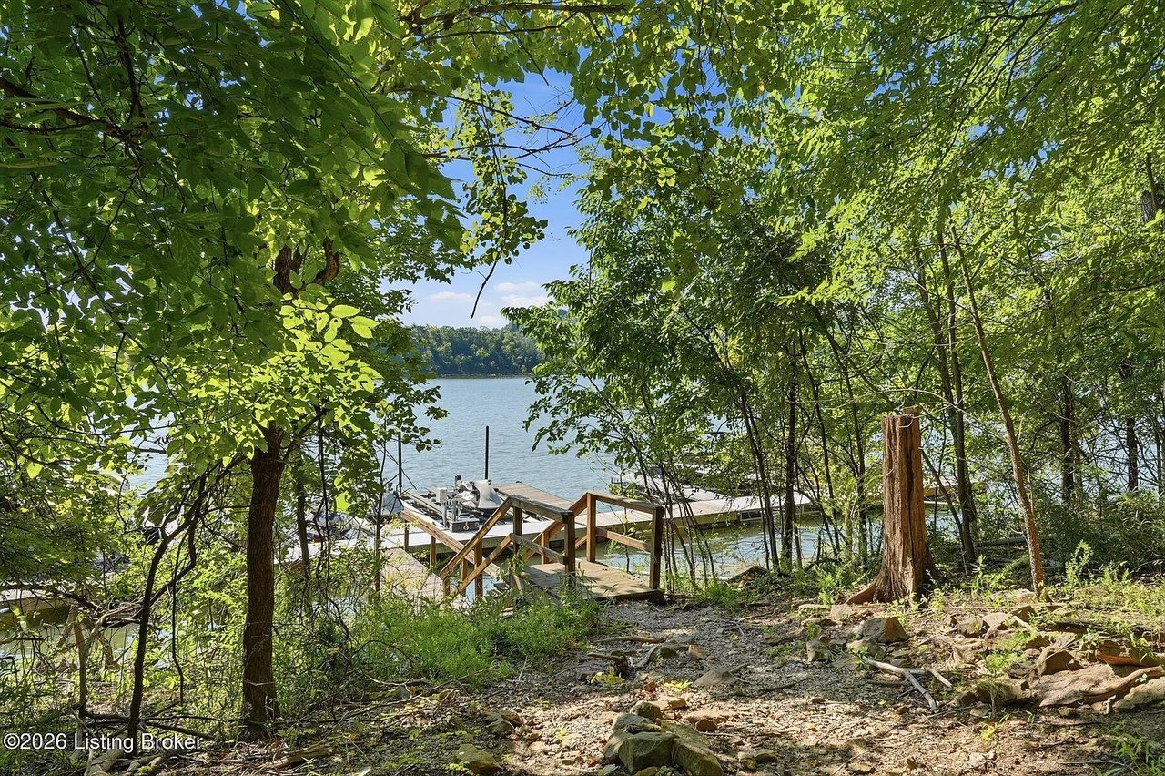 29 River Run Ln