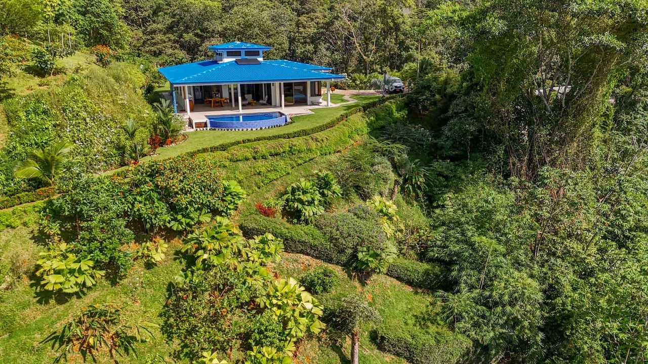Private 2-Bed Hacienda with Ocean & Mountain Views, Pool & Development Potential in Ojochal
