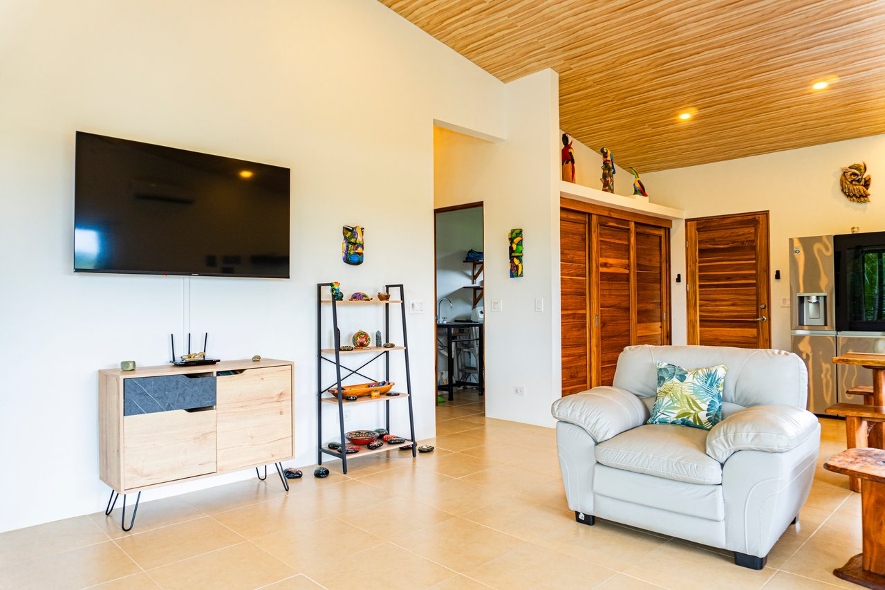 2-Bedroom Gem with Stunning Tropical Landscape in Uvita