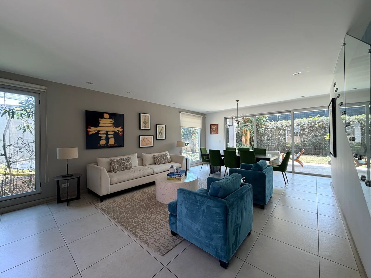 Contemporary Corner Condo, Santa Ana, San Jose