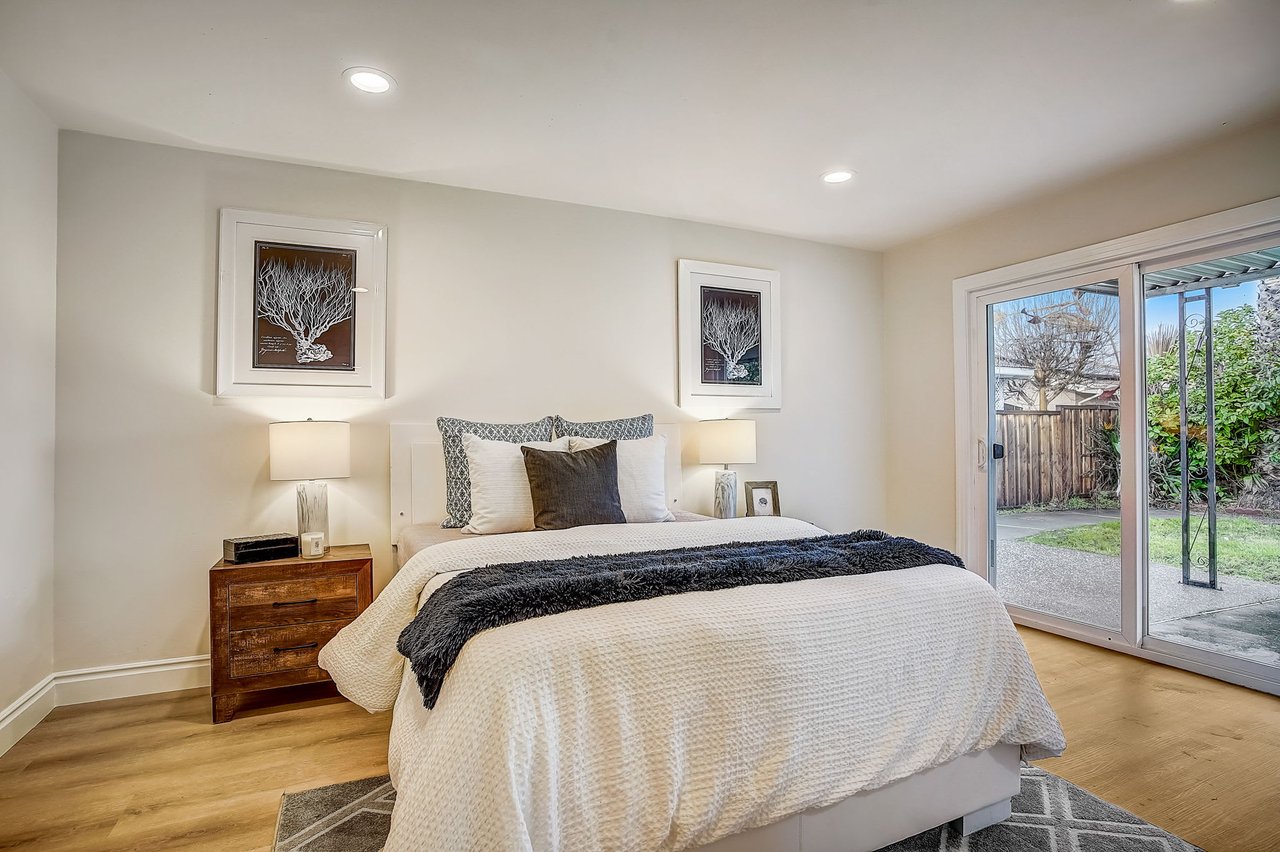 1216 Moonlight Way