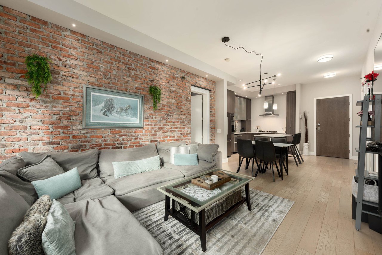 116-262 Salter St