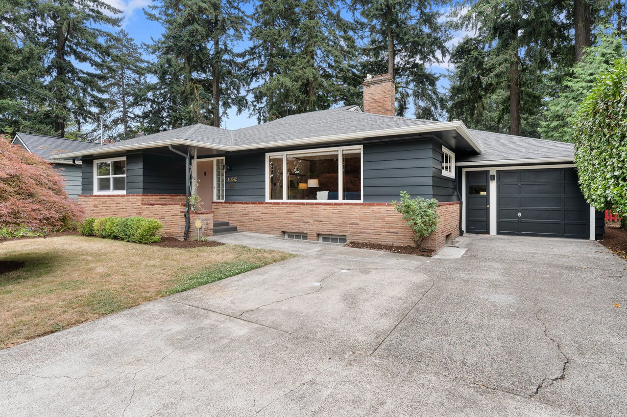 Just Listed | Timeless Mid-Century Rambler in Maywood Park