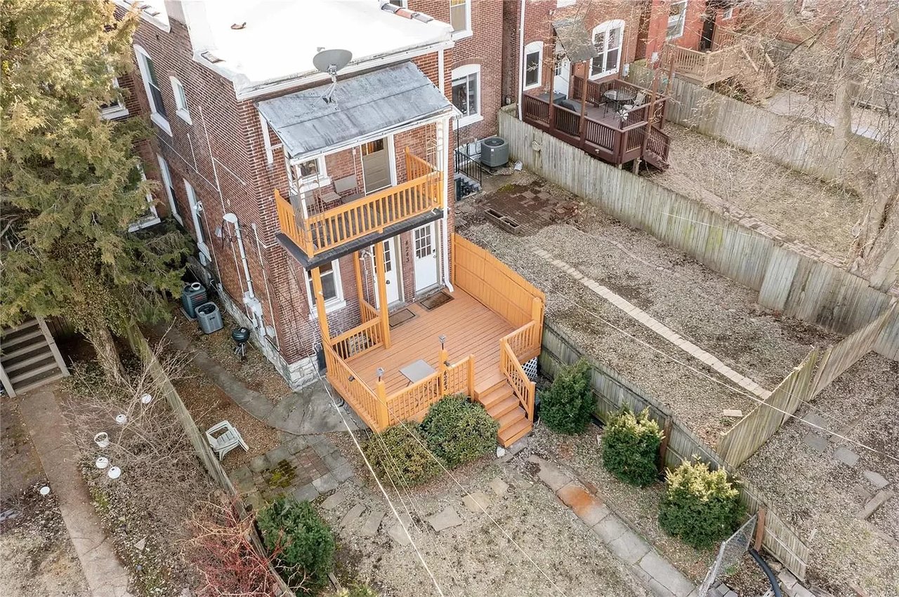 4243 Botanical Ave