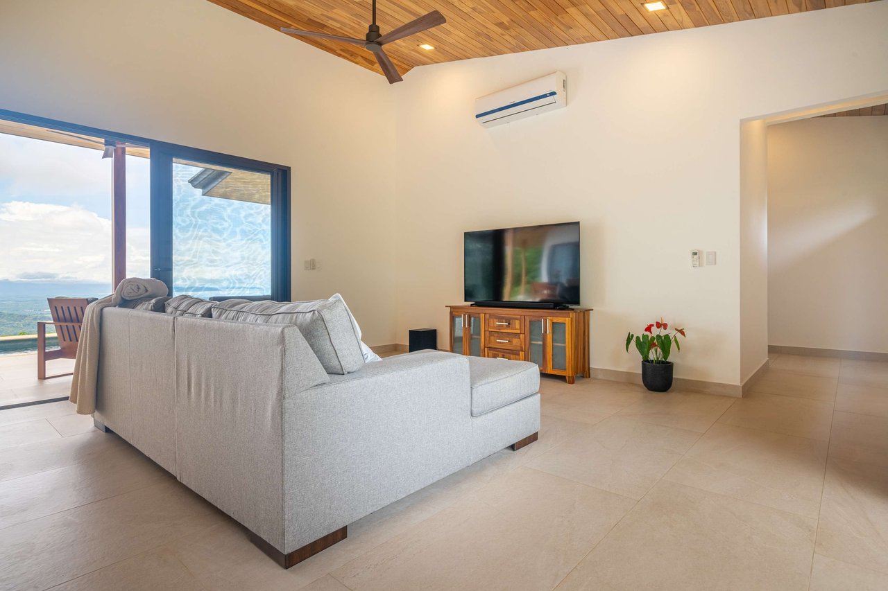 Cascada Sandalo Jaw Dropping Ocean Views!