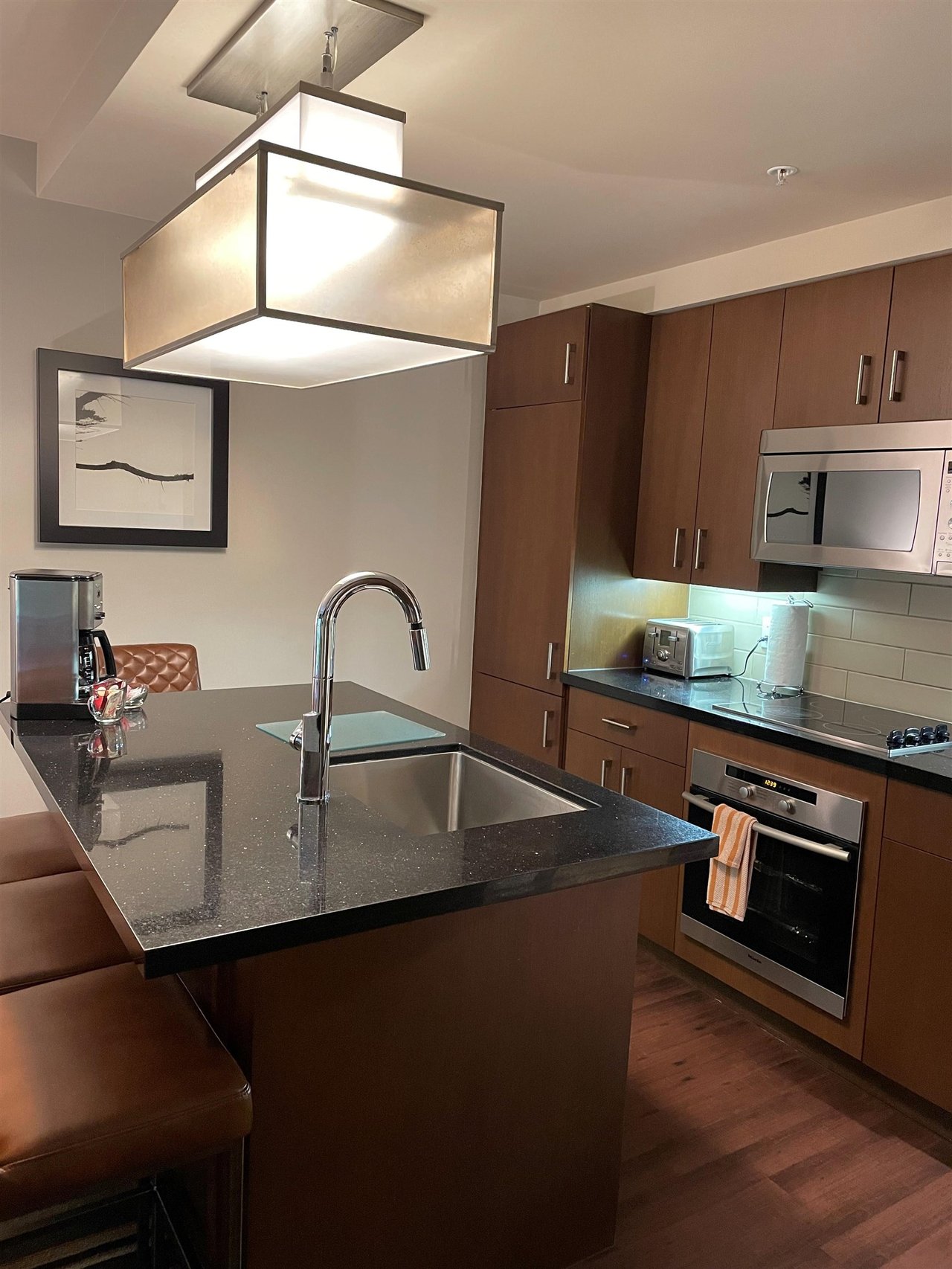 105D-2020 London Ln