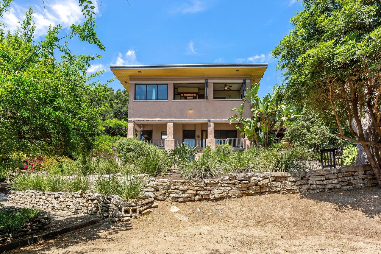 878 Rome Drive