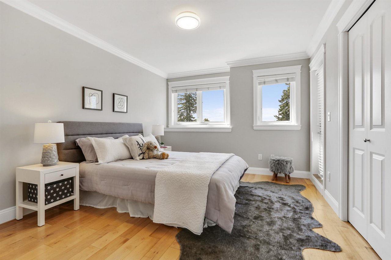 171 W Kings Rd