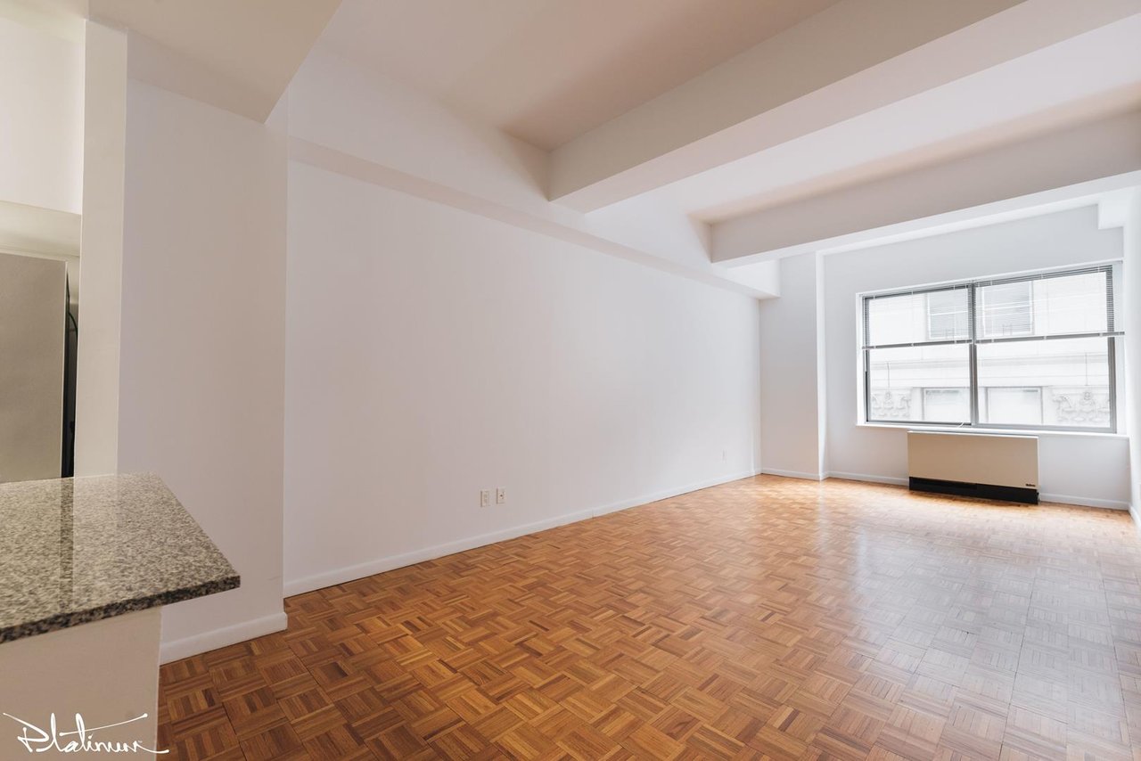 45 Wall Street, Apt 2720